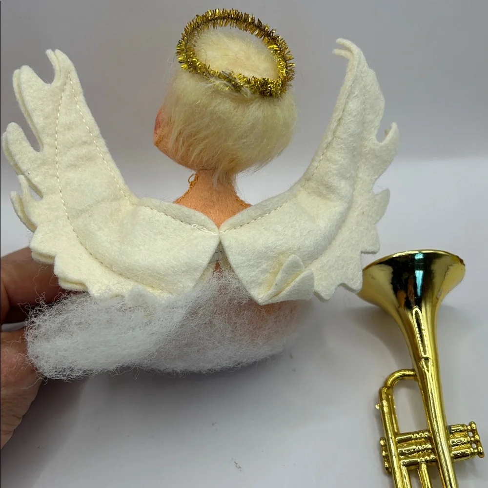 Annalee Angel cherub with gold horn